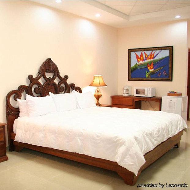 Aloha Sol Hotel And Casino ซานติอาโก เด ลอสกาบาเญโรส ภายนอก รูปภาพ